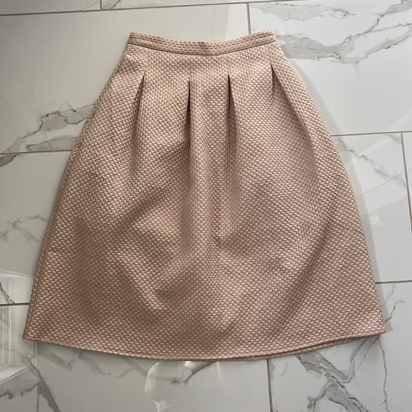Peach and Gold Pleated A Line H&M midi skirt - Picture 1 of 4
